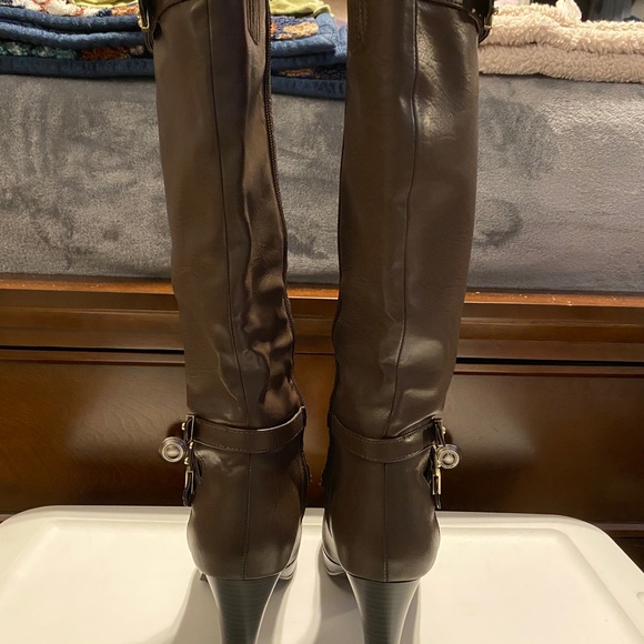 New Attitude, brown knee length boots 3 inch heel worn only a few times - Picture 2 of 4